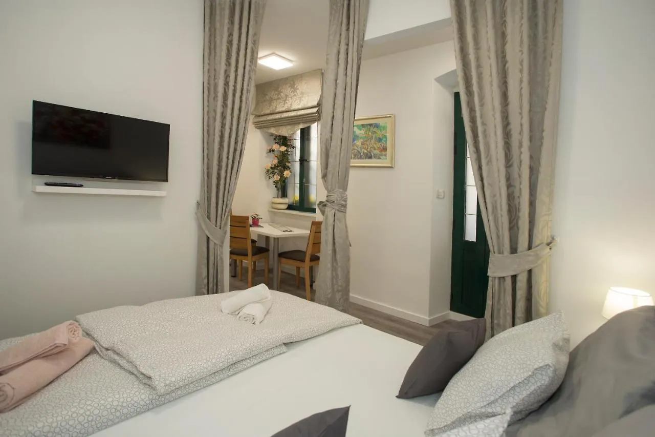 Apartment Klara Split